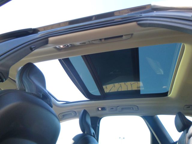 Fahrzeugabbildung Volvo XC60 Inscription 2WD >AUT/AHK/Kamera/PANO/PDC<