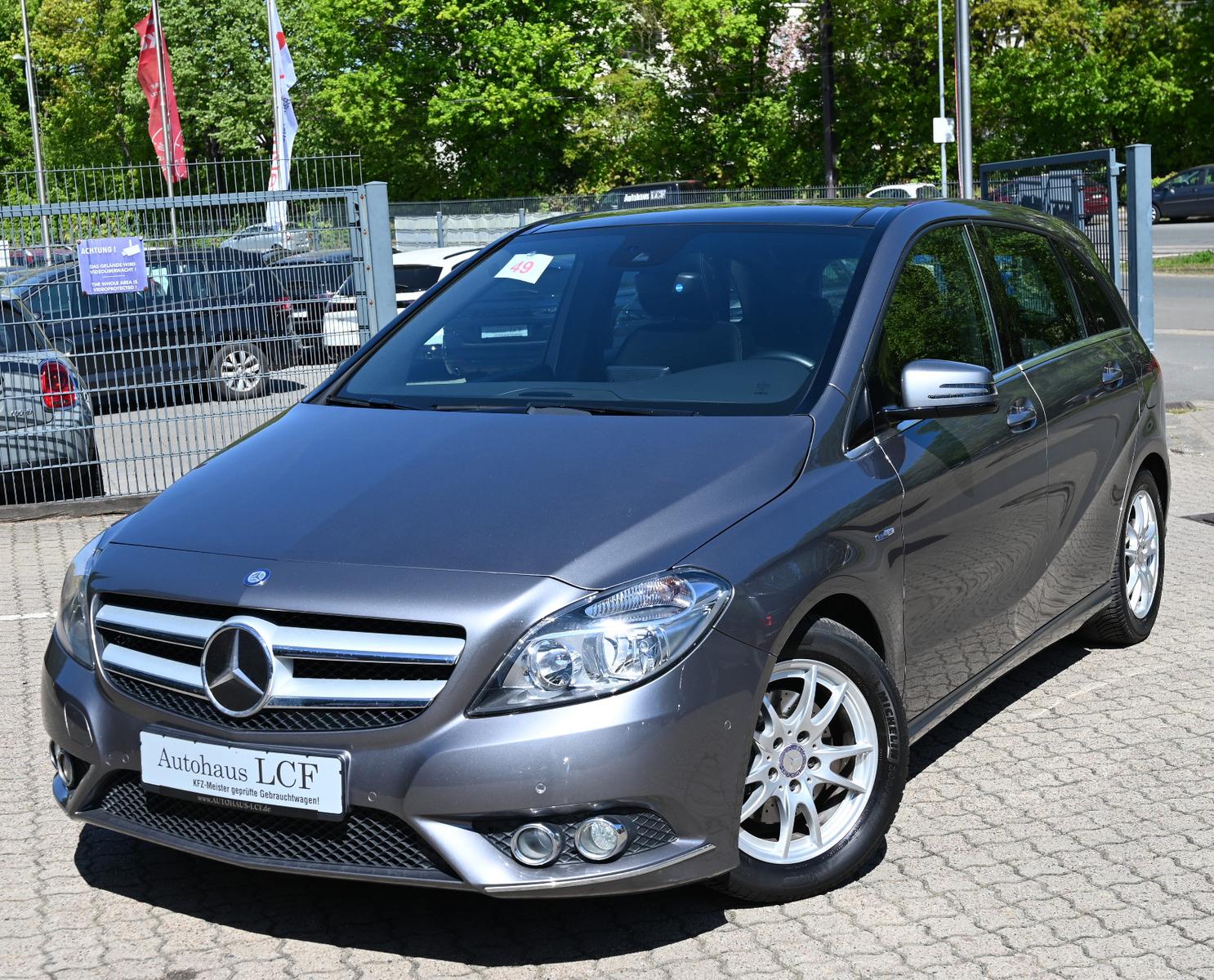 Mercedes-Benz B 200 Leder Navi
