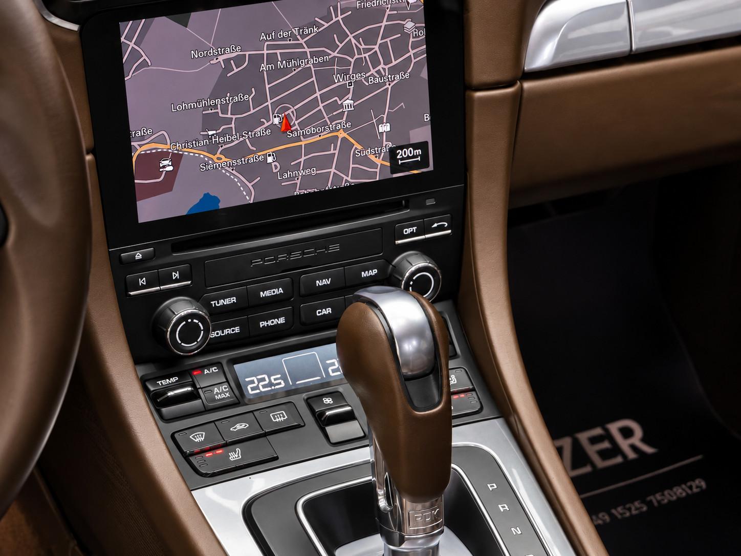PORSCHE 911 991.2 CARRERA S CABRIOLET / CUIR / PACK SPORT CHRONO