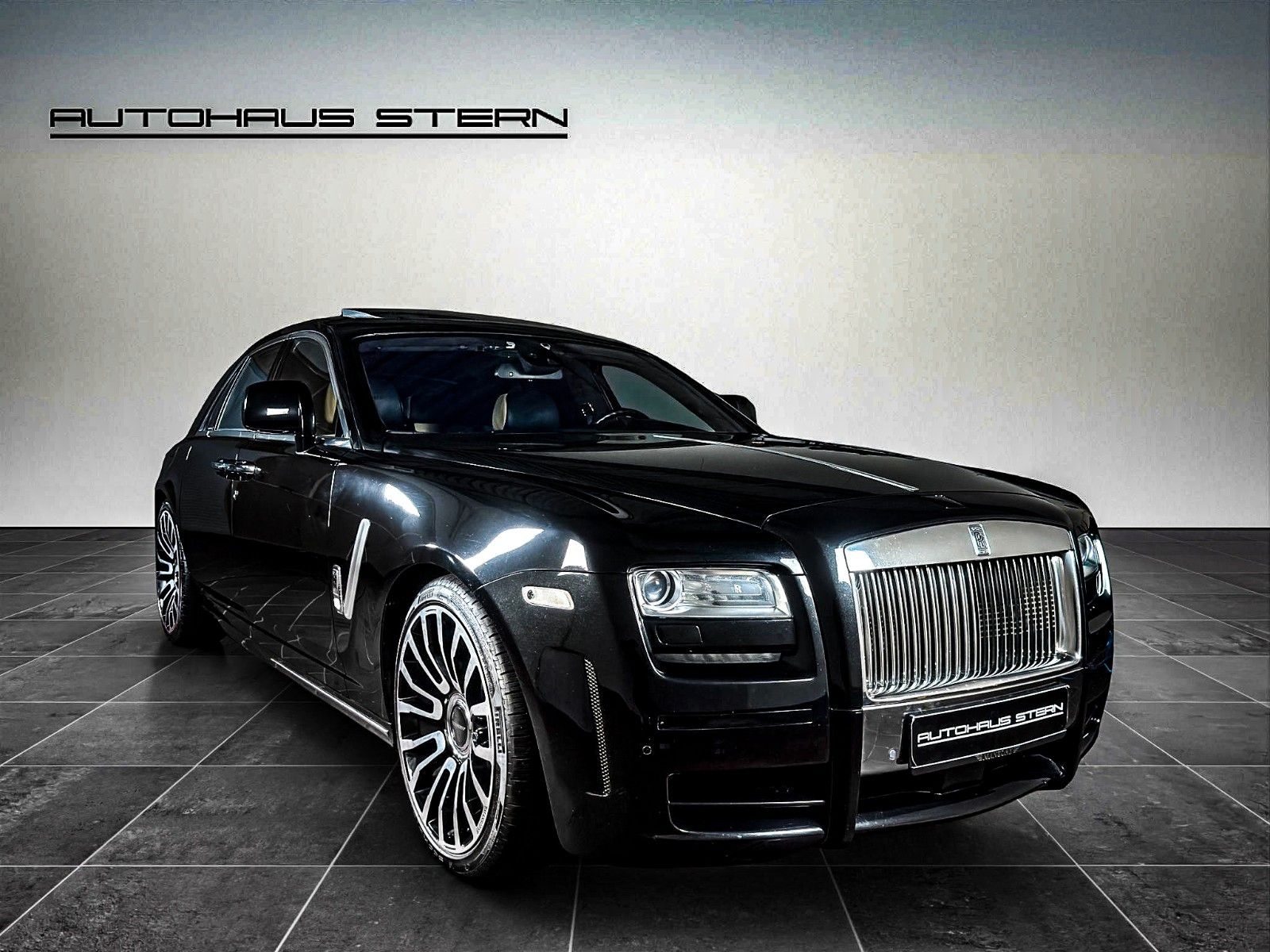ROLLS ROYCE Ghost