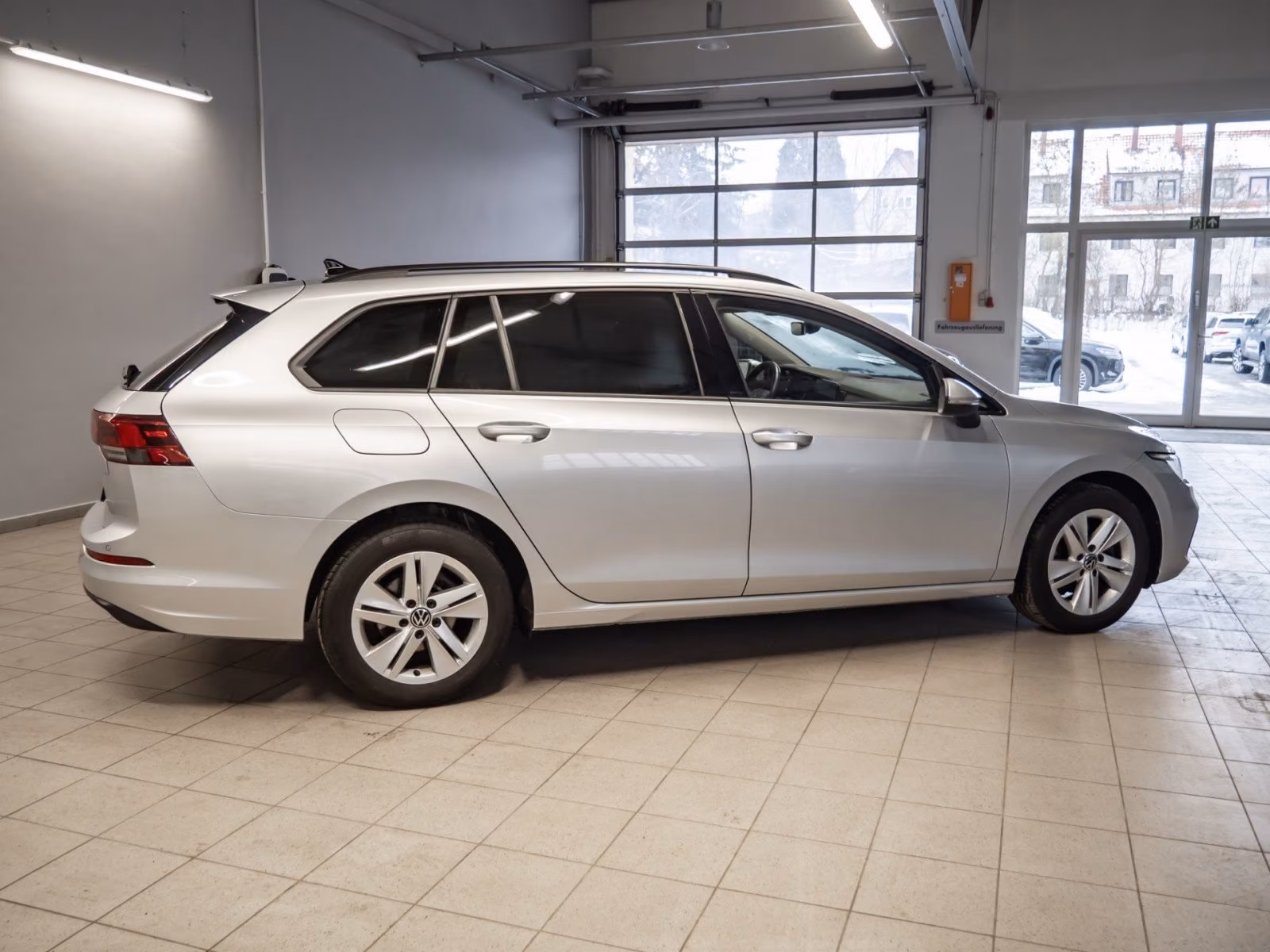 Volkswagen Golf VIII Variant LIFE TSI+ALU 16+AHK+ERGO SITZ+, миниатюра 4