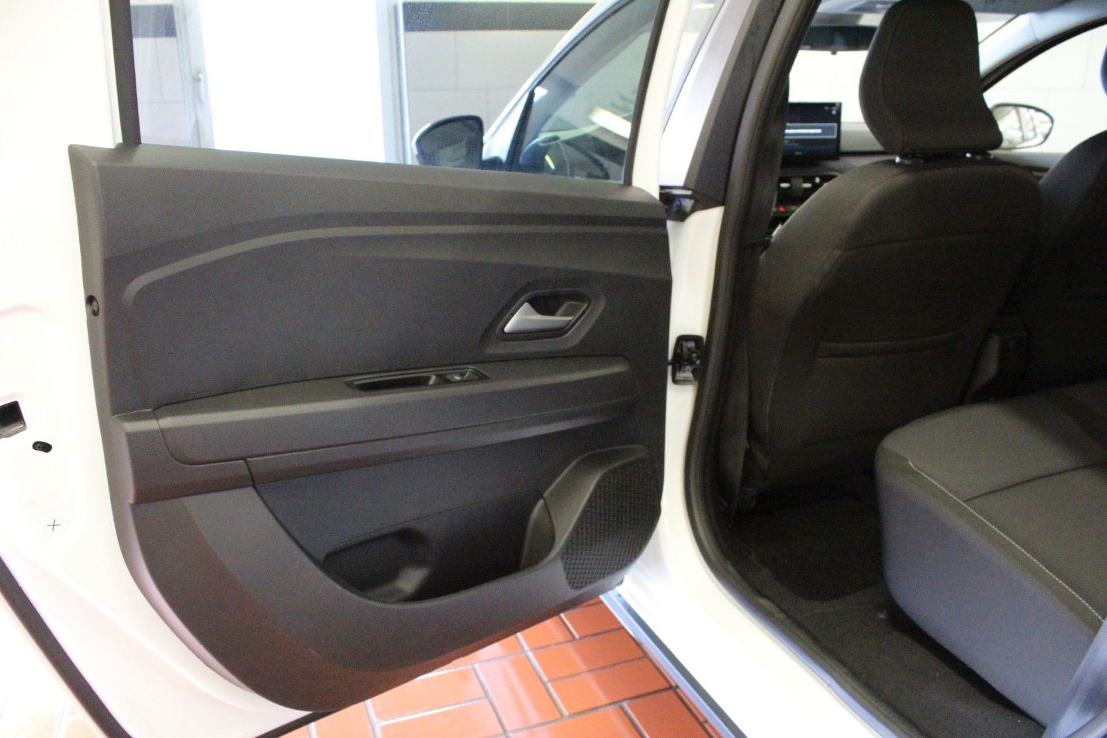 Fahrzeugabbildung Dacia Jogger TCe 110Expression MY26 *Winterp.*