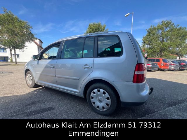 Fahrzeugabbildung Volkswagen Touran Trendline 7 Sitze Automatik Klima