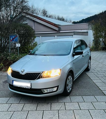 Skoda Rapid, Baujahr 2014, Benzin, 106.523 km