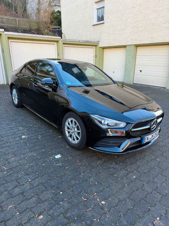 Mercedes-Benz CLA 200