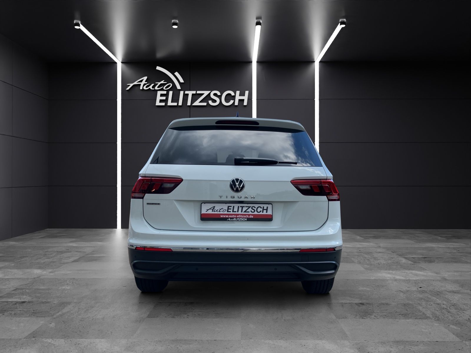 Fahrzeugabbildung Volkswagen Tiguan Allspace Life TDI DSG LED ACC STH HuD SHZ