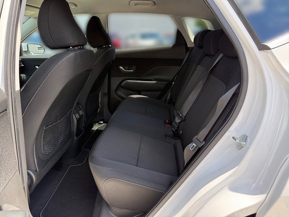 Fahrzeugabbildung Hyundai KONA EV 65kWh TREND SOH99%-AVILOO GARANTIE ASS-P