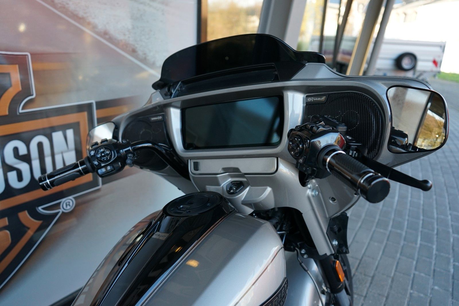Fahrzeugabbildung Harley-Davidson Street Glide CVO 121cui