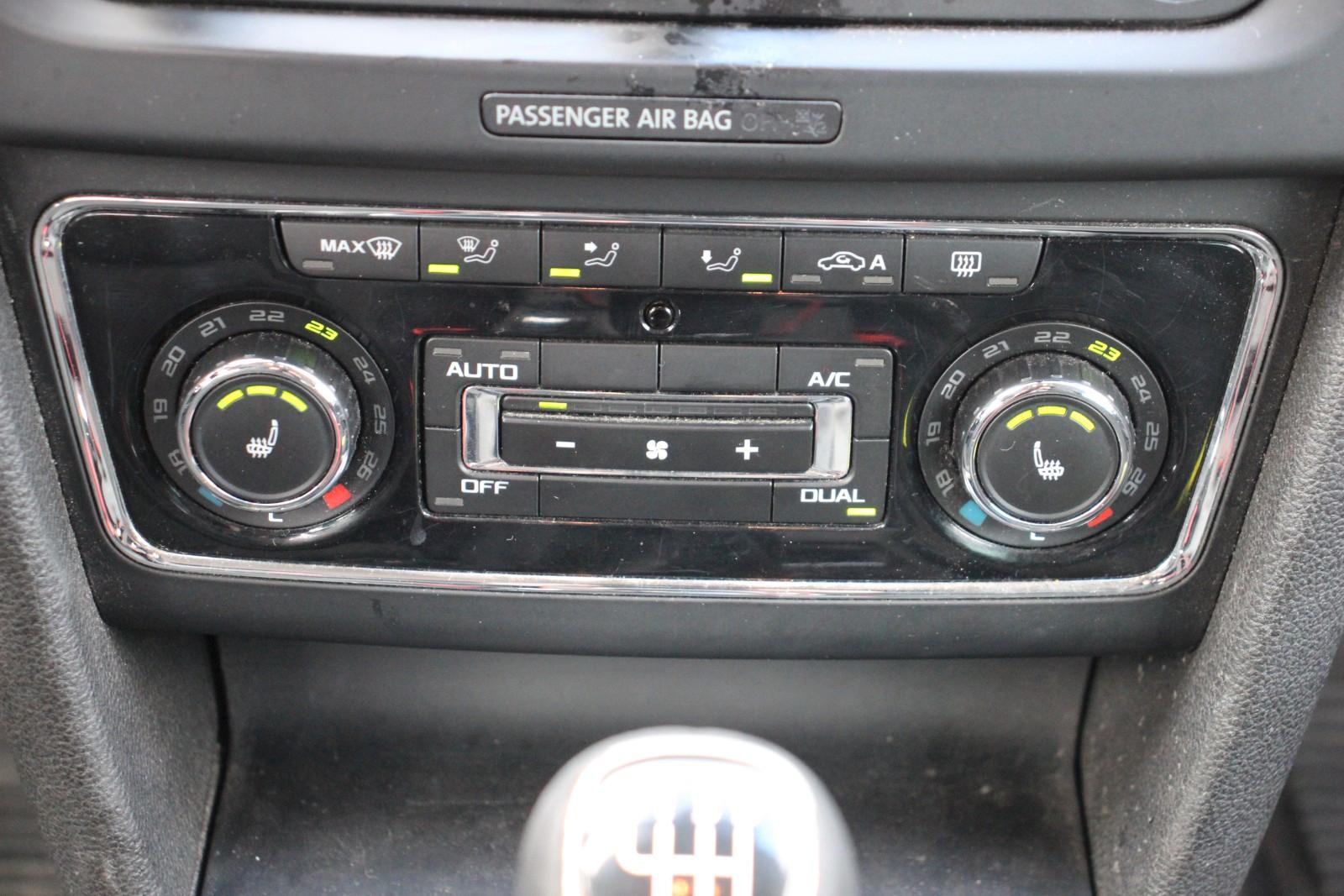 Skoda Superb 2014 — photo 11