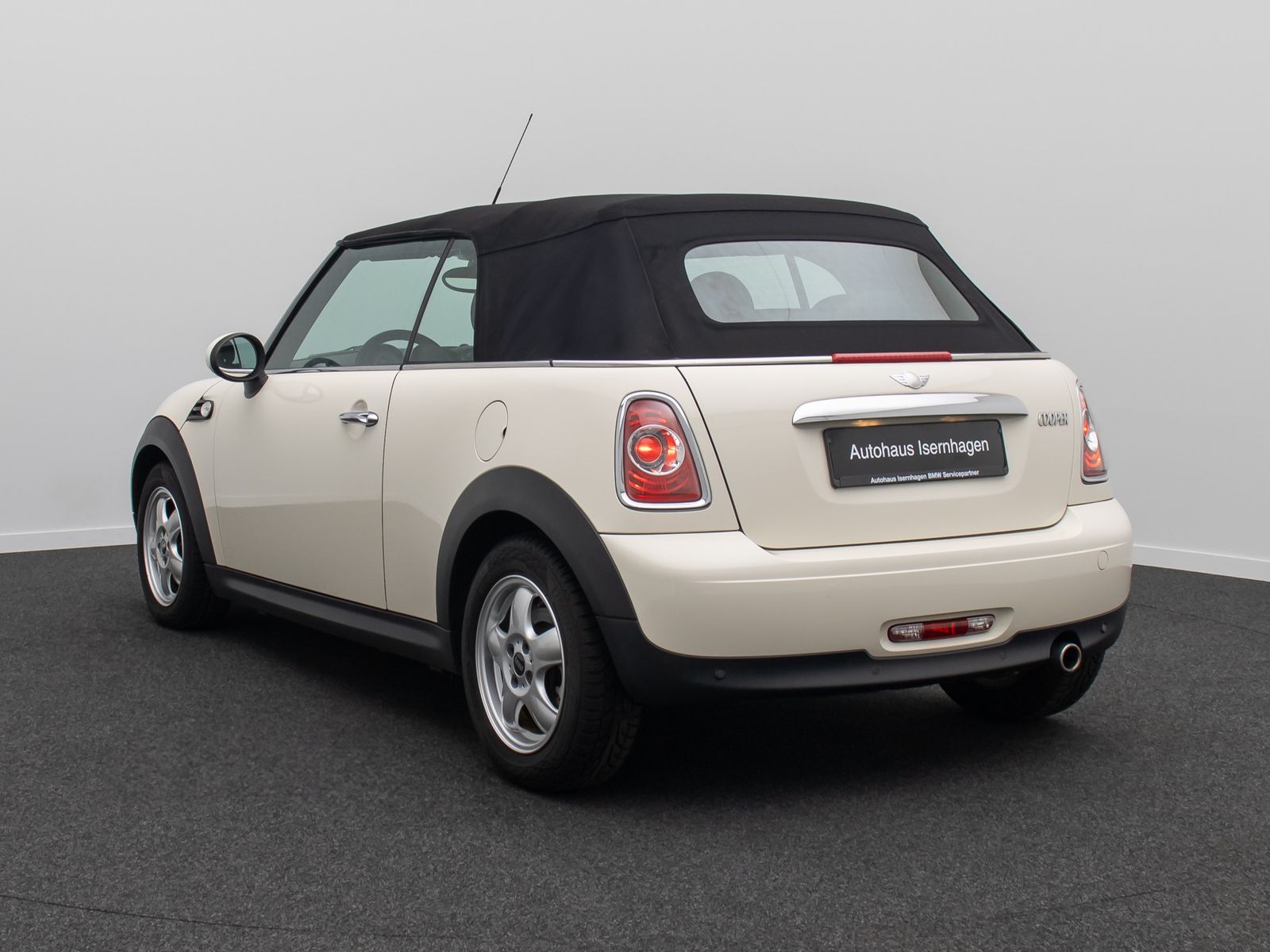 Fahrzeugabbildung MINI Cooper Cabrio PDC Lederlenkrad Sitzhzng MP3 LM