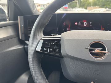 Bild 13 Opel Astra GS AT8/NAVI/SHZ+LHZ/PDC vo+hi+360Cam