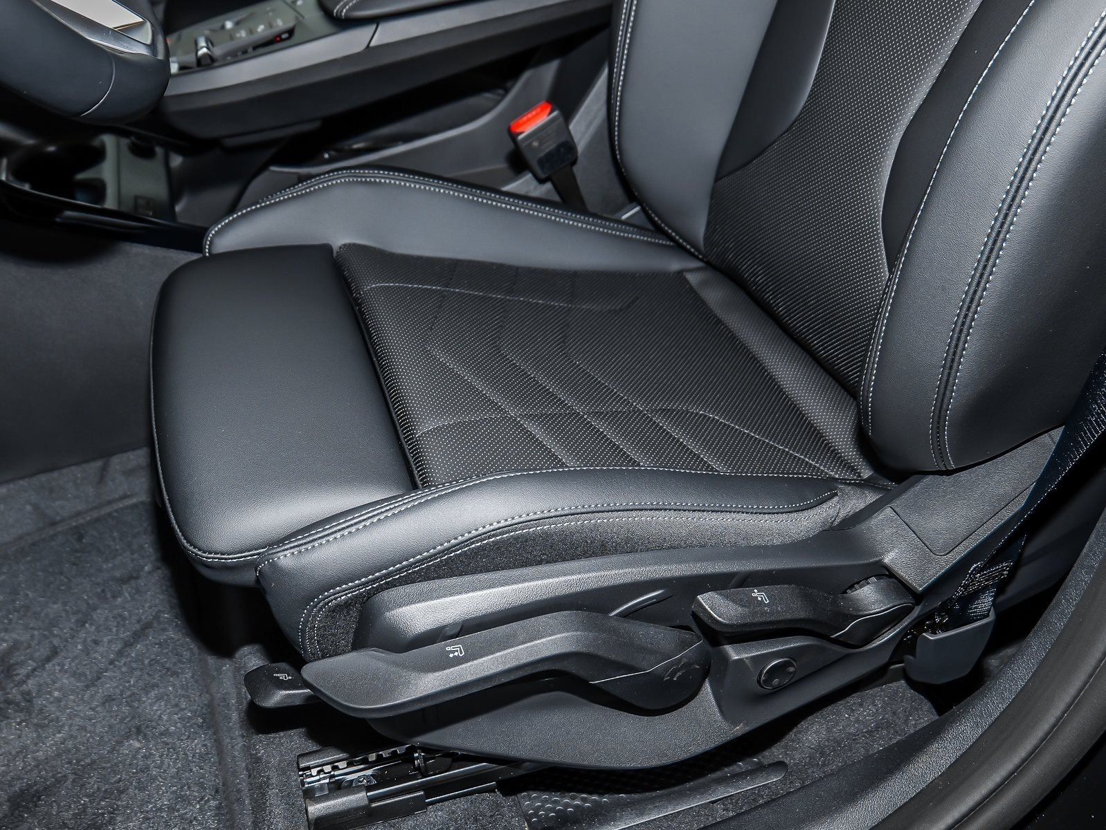 BMW 218 Active Tourer - Bild 14