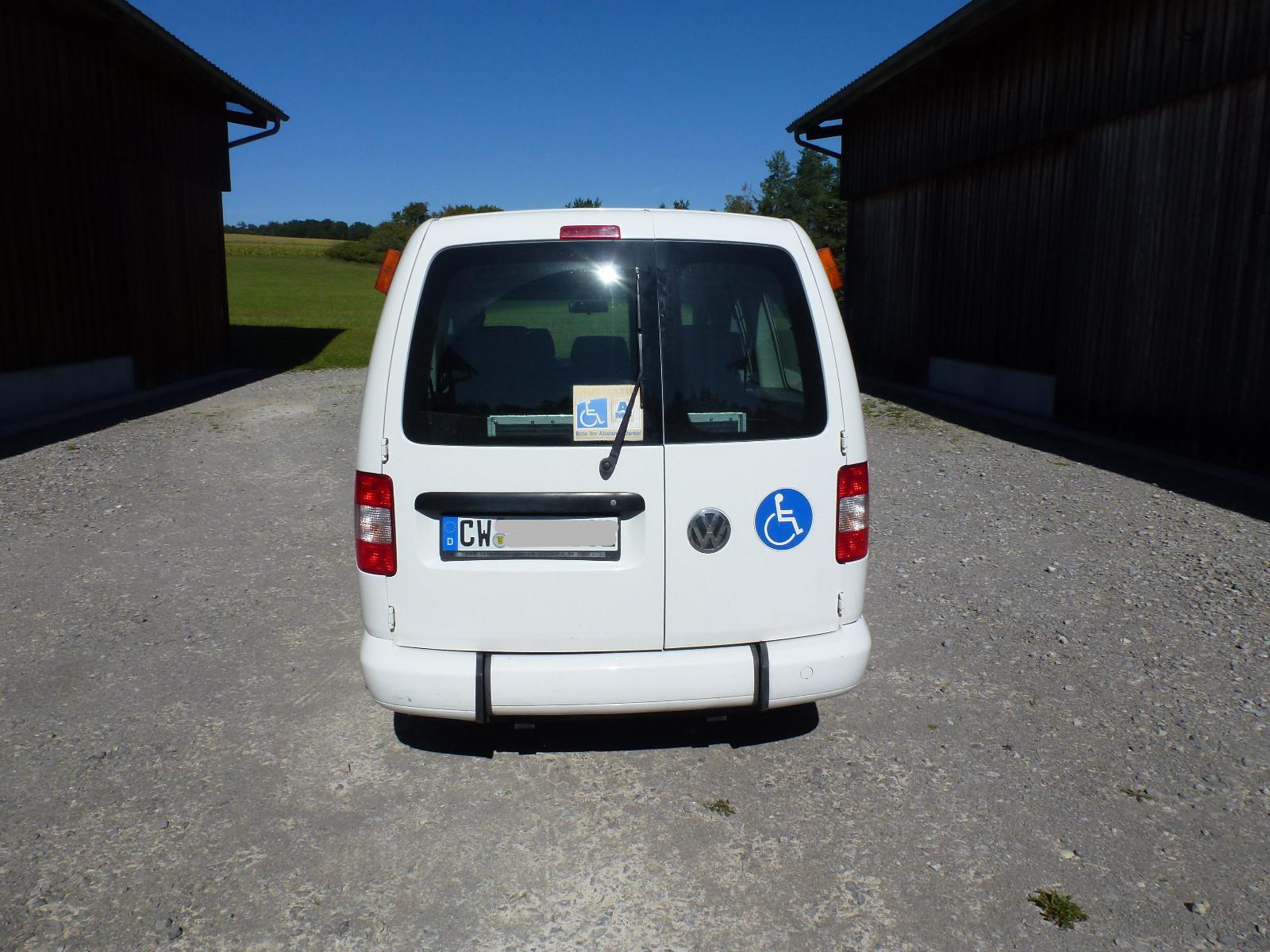 Volkswagen Caddy Maxi Life Rollstuhlrampe