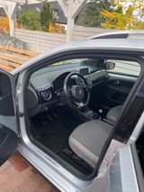 Volkswagen up! 1.0 cross up! cross up! - Volkswagen up! in Hamburg