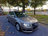 Audi A3 Sportback 1.8 TFSI Ambiente Automayitik/Pano - Audi A3: 8pa