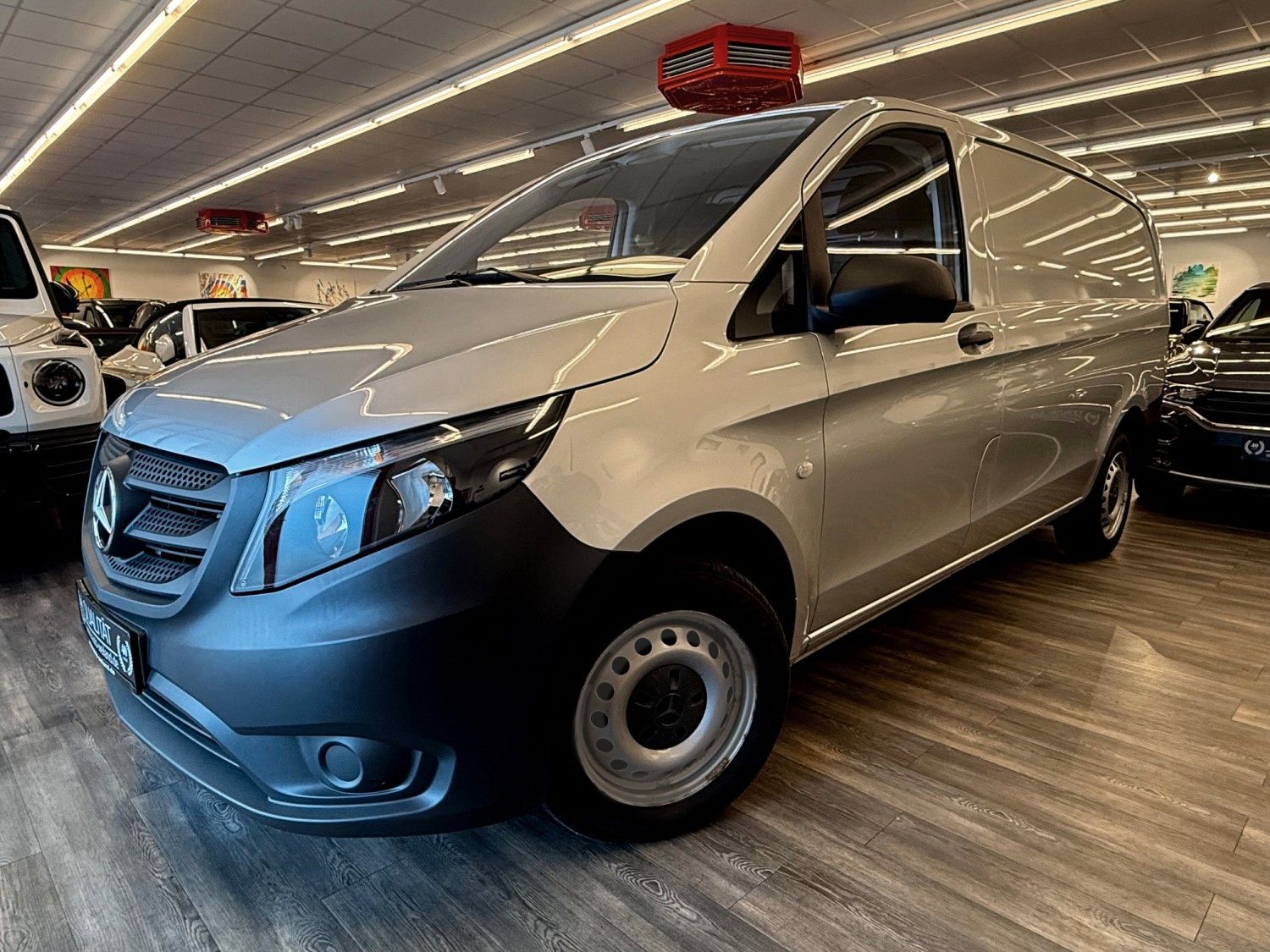 MERCEDES-BENZ Vito 109 Kasten Lang Erst 52TKM AHK Navi LED 1A