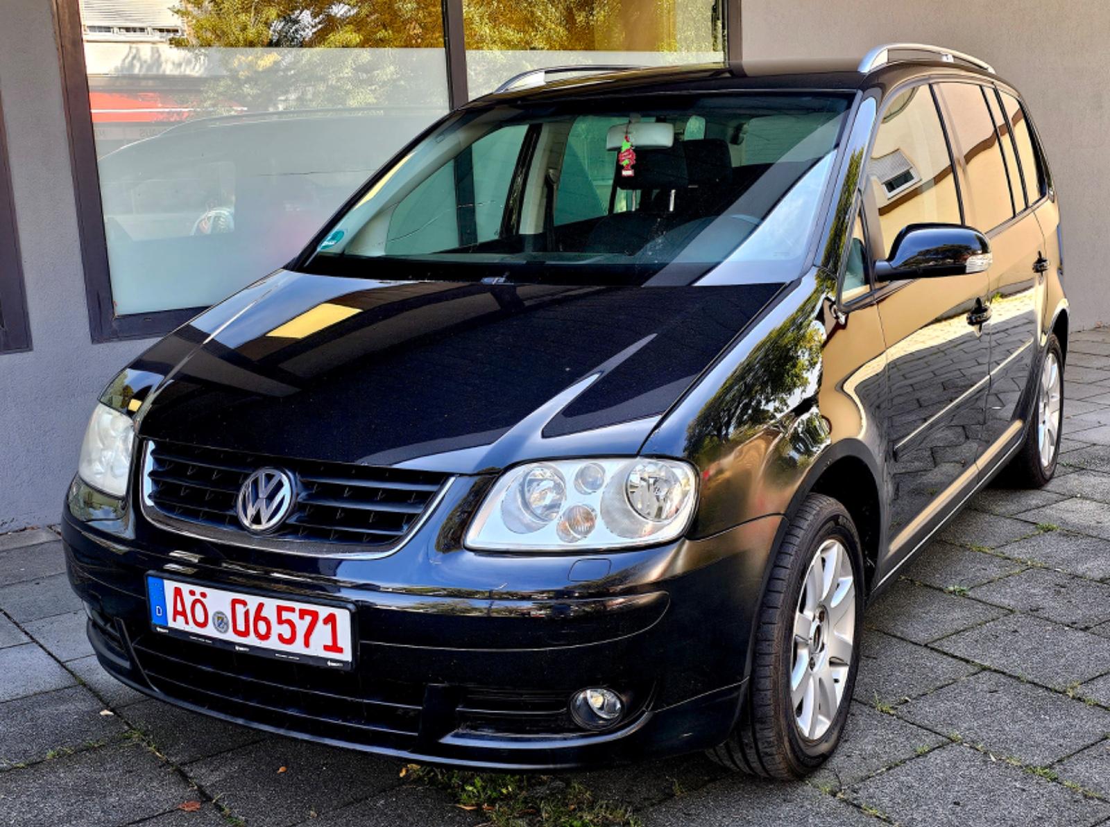 Volkswagen Touran Highline 7-SITZER SHZ KLIMAA. TÜV 11/2026
