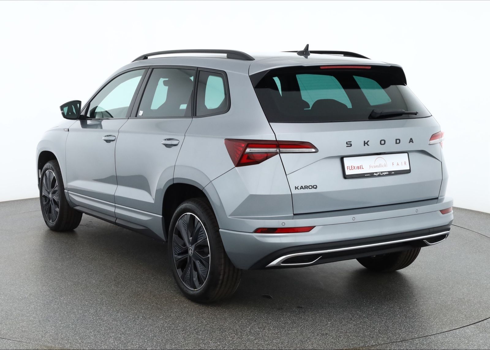 Skoda Karoq Sportline 1.5 TSI DSG Matrix ACC AHK Navi imagem 3