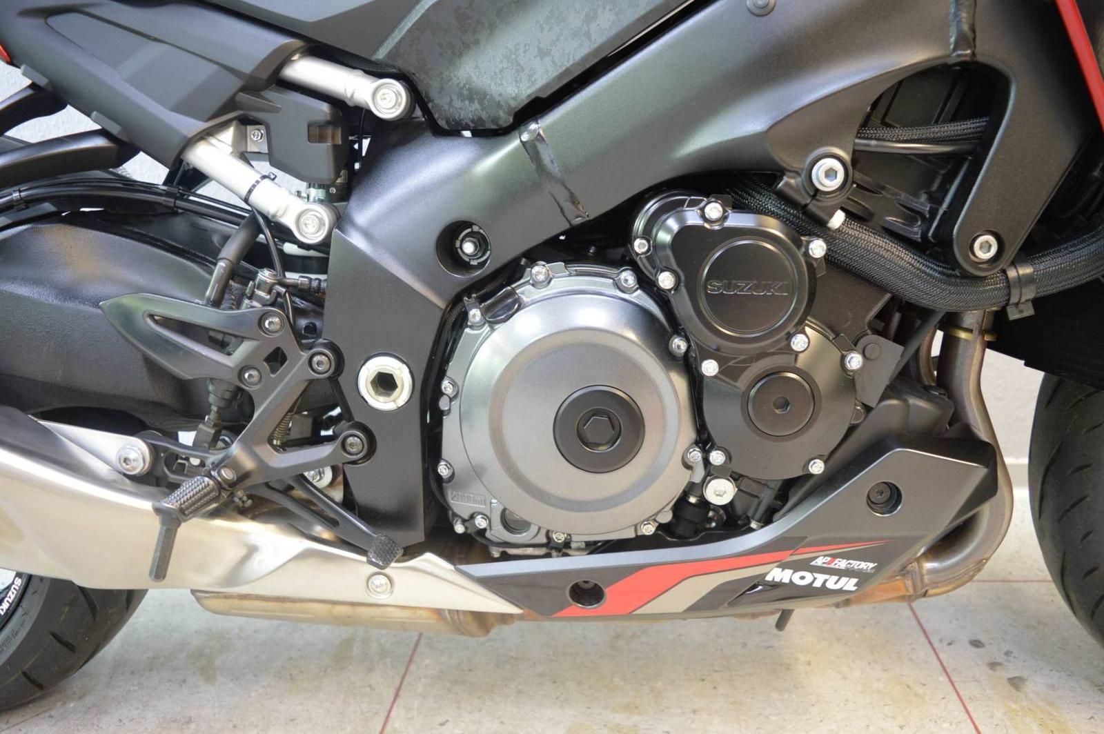 Suzuki GSX-S 1000 R