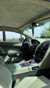 Aston Martin V8 Vantage 4.3l - Schalter - Seltene Farbkombi - Aston Martin V8 Vantage von privat
