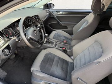 Volkswagen Golf - 9