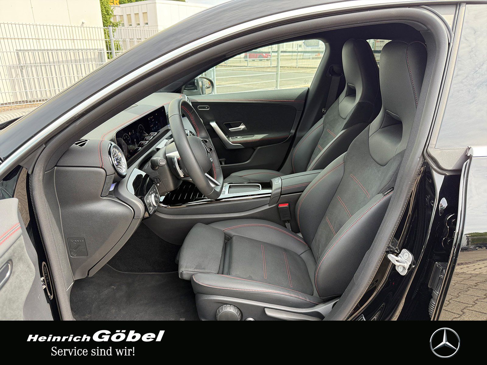 Fahrzeugabbildung Mercedes-Benz CLA 200 AMG*360°*AMBIENTE*KEYLESS*MULTIBEAM*
