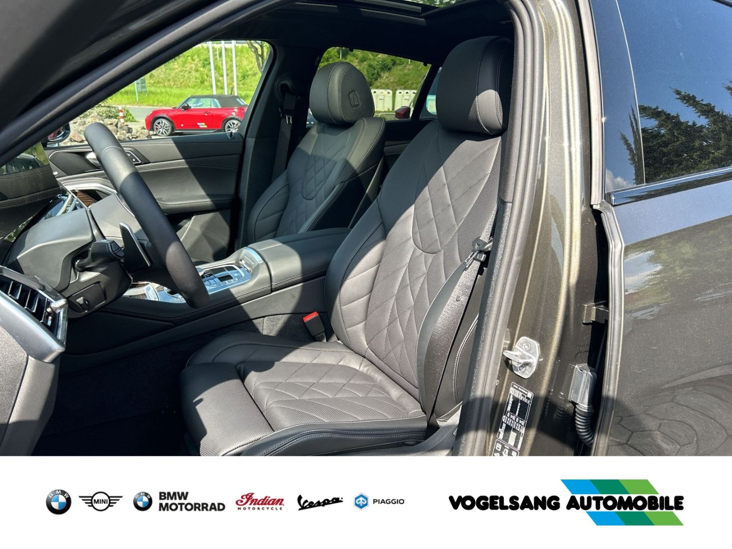 Fahrzeugabbildung BMW X6 40d,xDrive,M SPORT,Standheizung,Panodach,AHK,