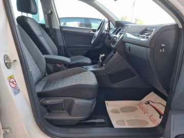 Volkswagen Tiguan - 10