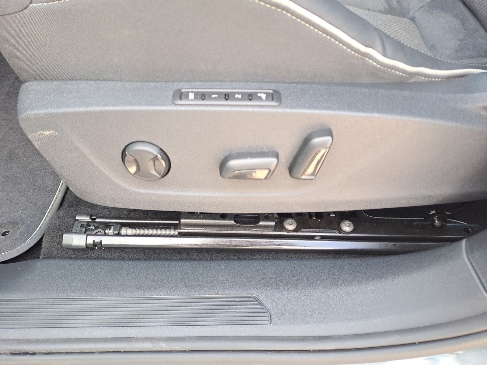 Skoda Enyaq - Bild 17