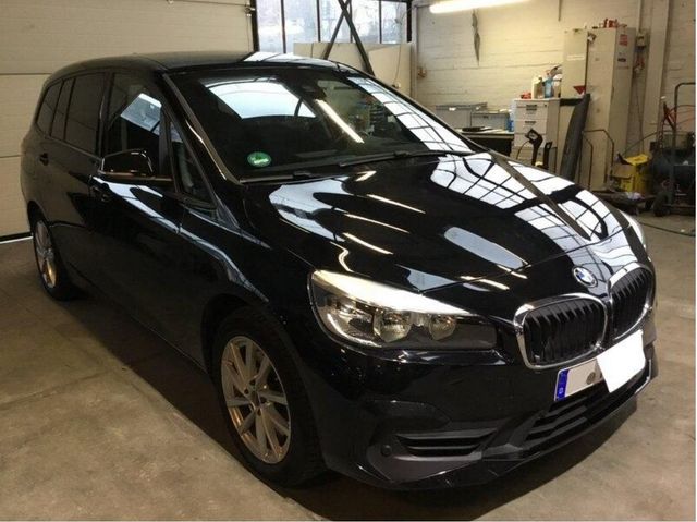 BMW 218d Gran Tourer AHK Navi Plus HUD SH Widescreen