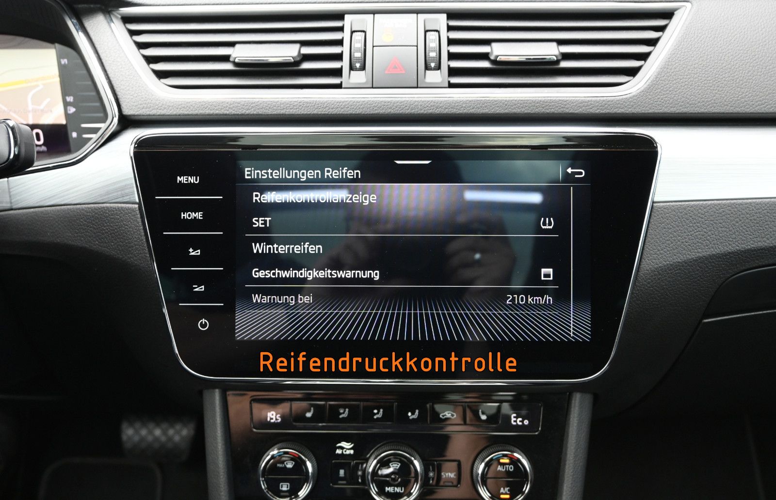 Fahrzeugabbildung SKODA Superb 1.4 TSI iV DSG AMBITION COMBI °AHK°PANO°