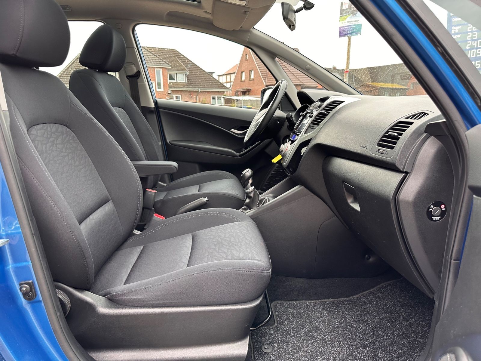 Fahrzeugabbildung Hyundai ix20 blue Passion 1.4 Pano/Kamera/Navi/SHZ/GRA