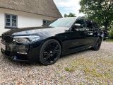 BMW 530d xDrive M-Paket Schw. Leder und Schw. Himmel - BMW 530: M Paket