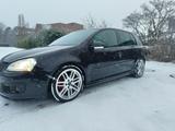 Volkswagen Golf 5 GTI Edition 30 Pirelli - gebrauchte Kleinwagen in Moers