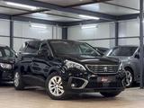Peugeot 5008 Active Business 7SITZER*SPUR*APPS*TEMP*1.H - Peugeot 5008 Gebrauchtwagen in Frankfurt