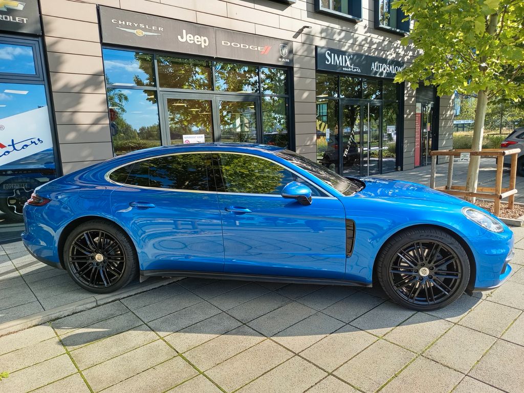 Image of Porsche Panamera