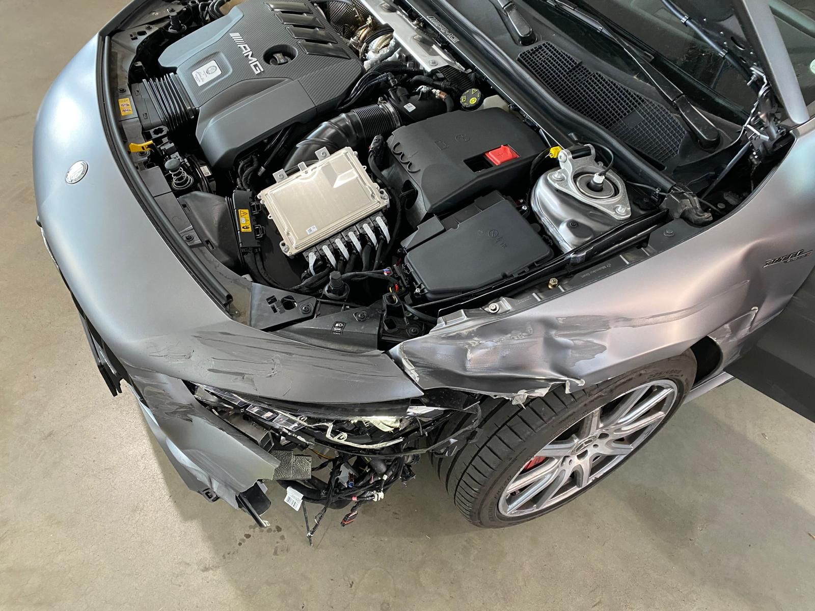 Fahrzeugabbildung Mercedes-Benz CLA 45 AMG Shooting Brake S 4Matic/Pano/HUD/BUR/