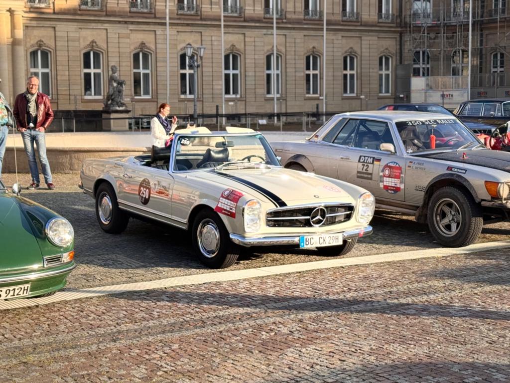 Mercedes-Benz SL 280