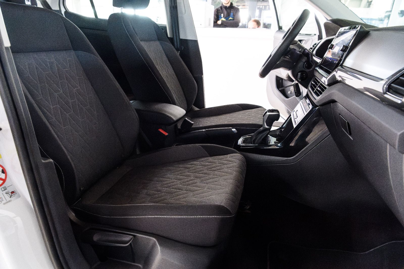 Fahrzeugabbildung Volkswagen T-Cross 1.0 TSI 85 kW Life +LED +ACC +Allwetter