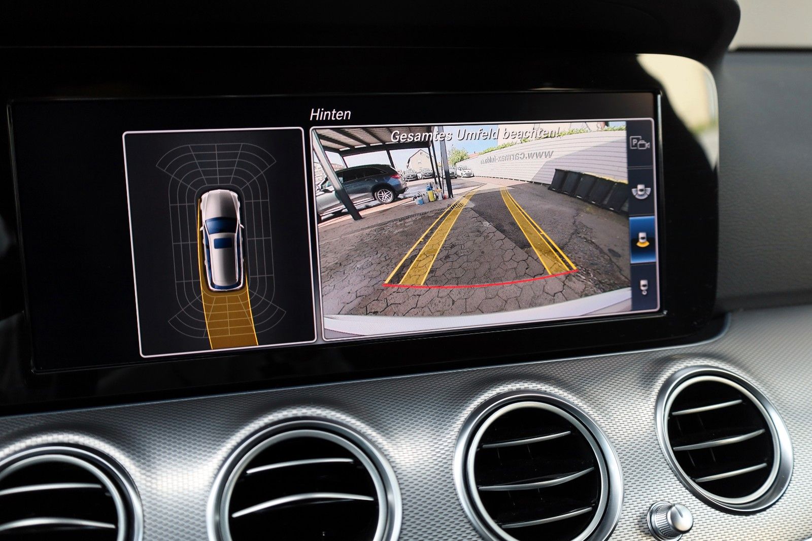 Fahrzeugabbildung Mercedes-Benz E 220d, Avantgarde, Leder,Navi,LED,SH,Kamera,AHK
