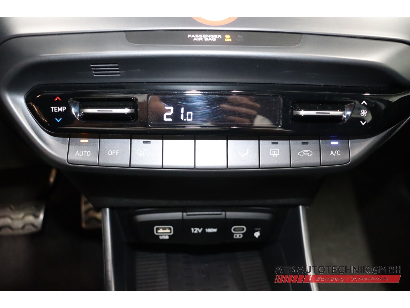 Fahrzeugabbildung Hyundai BAYON Trend 1.0 T-GDi DCT Navi LED Apple CarPlay