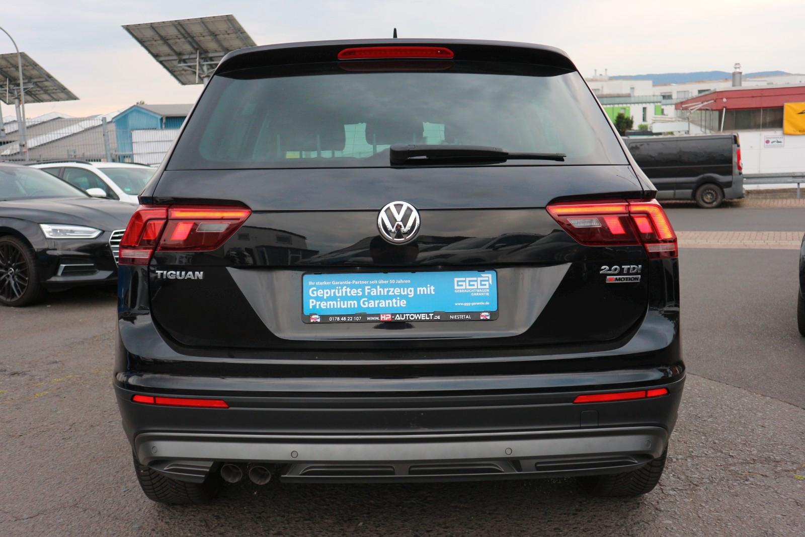 Volkswagen Tiguan 4Motion DSG Navi ACC PDC AHK CarPlay Spur