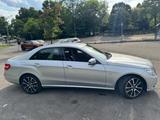 Mercedes-Benz E 250 BlueEFFICIENCY ELEGANCE ELEGANCE - Mercedes-Benz E-Klasse: Elegance