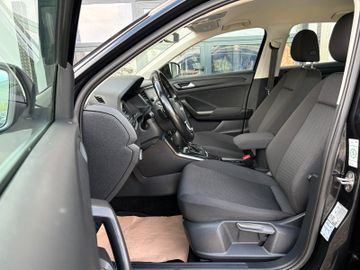 Volkswagen T-Roc - 11