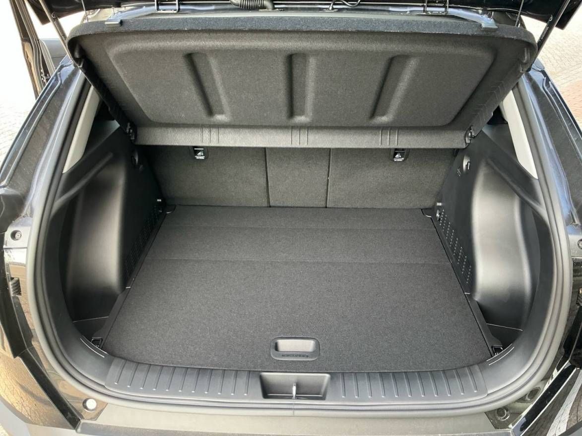 Fahrzeugabbildung Hyundai KONA Select Funktions-Paket