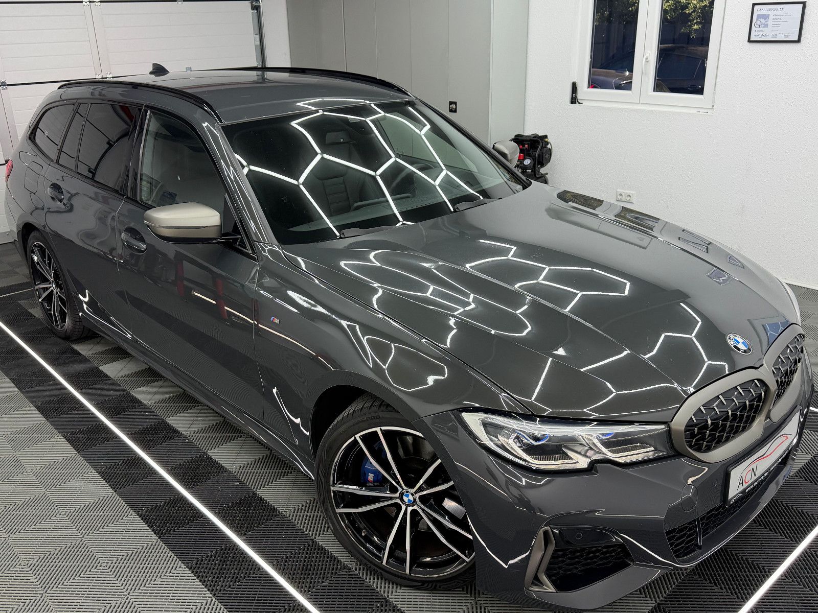 Fahrzeugabbildung BMW M340 d xDrive/LASER/HuD/STHZ/VRTL+/DAB+/AMBI/H&K