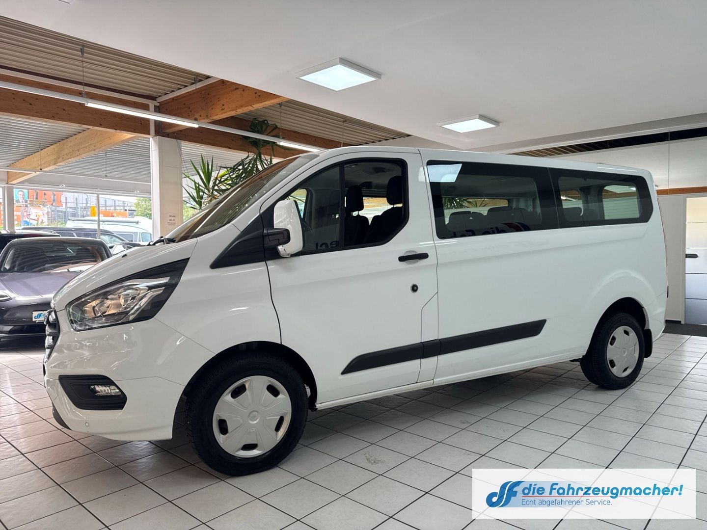Fahrzeugabbildung Ford Transit Custom 320 L2 Trend 2.0 TDCi EU6d-T Dyn.