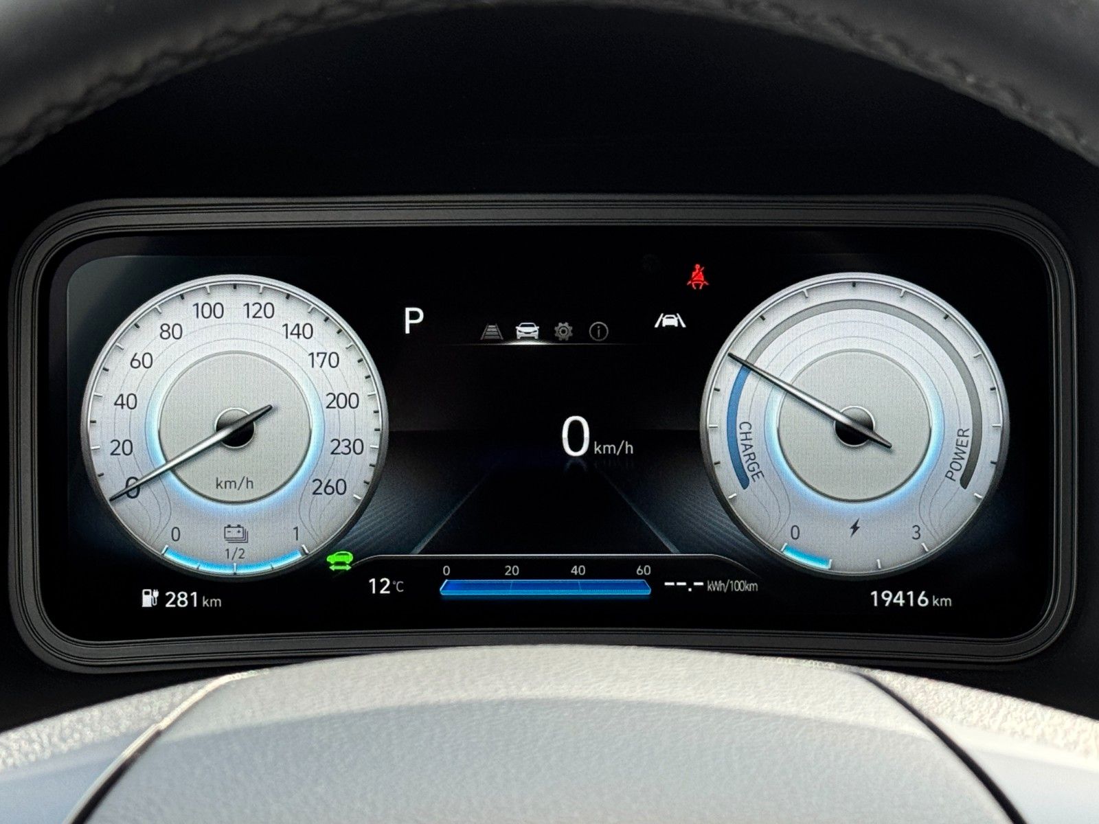 Fahrzeugabbildung Hyundai KONA E Trend SHZ LHZ ACC LKA LFA CarPl. LED WiFi