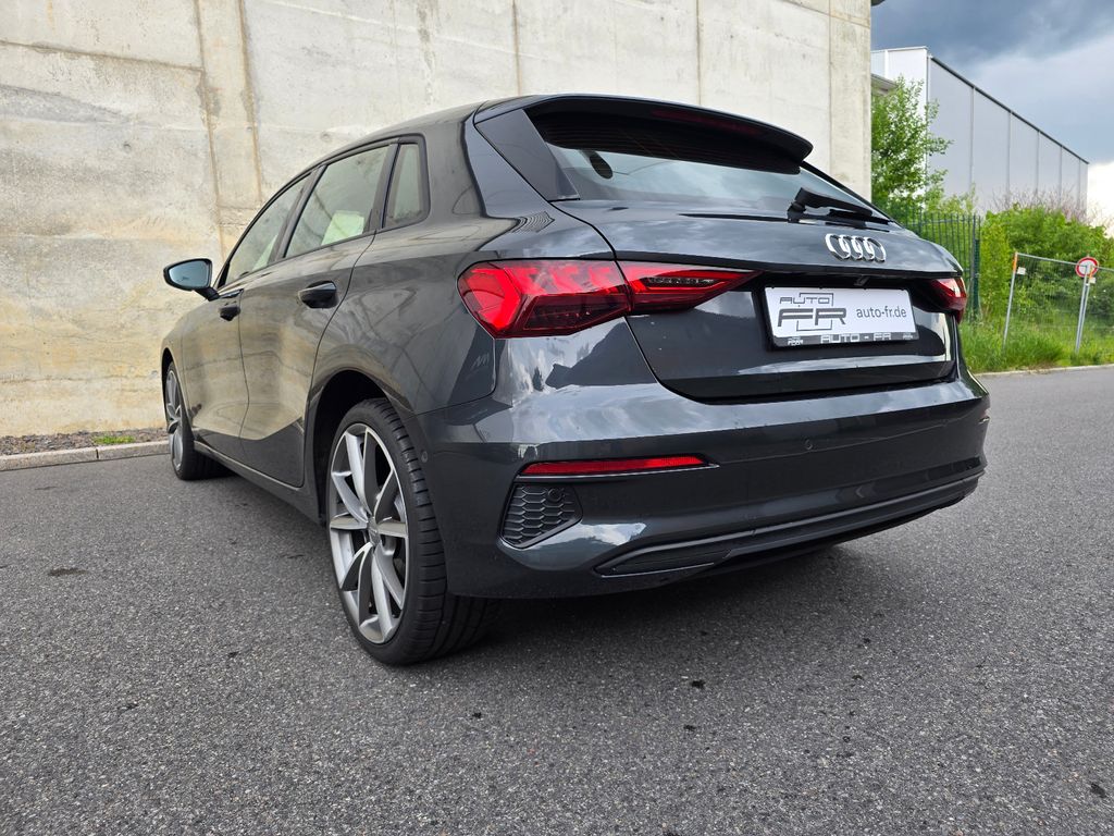 AUDI A3 Sportback Advanced 2.0 TDI S-Tronic Sport 19" AUDI A3 Sportback Advanced 2.0 TDI S-Tronic Sport 19"