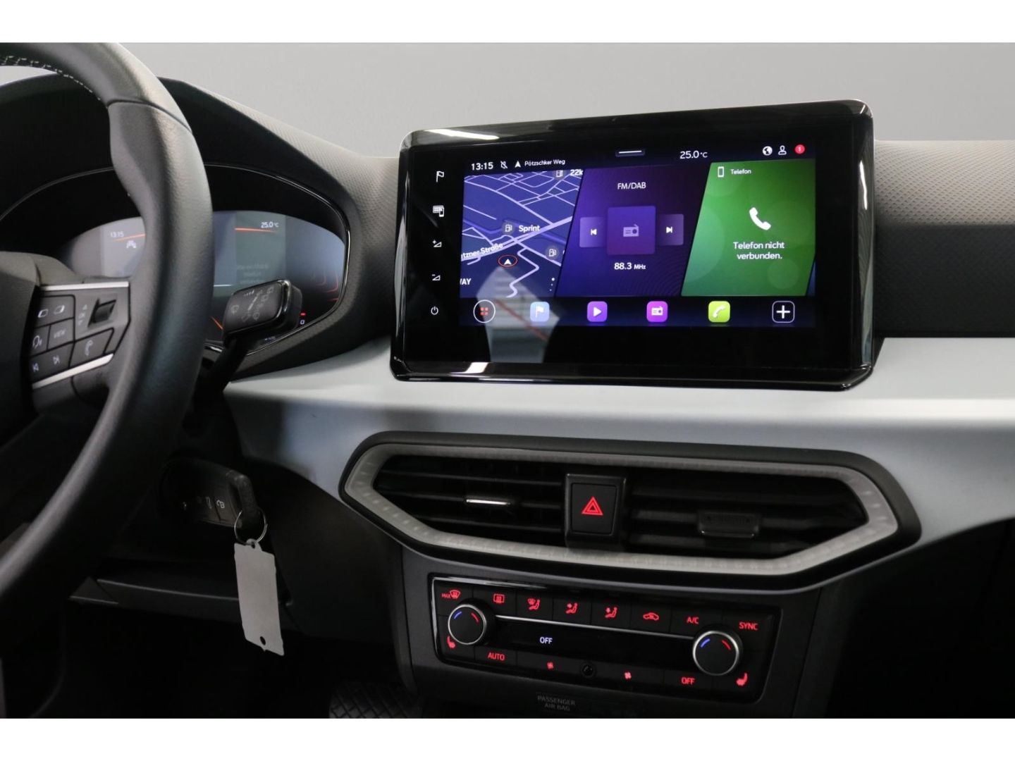 Fahrzeugabbildung SEAT Ibiza Style Navi Kamera LED Klimaautomatik Alu